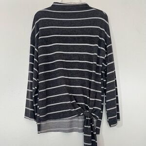 MOD Oversized Comfy Top Small Gray White Striped Long Sleeves Rayon Made in USA